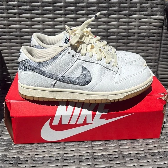 Nike Cream and Gray/Blue Sneakers - Picture 3 of 6